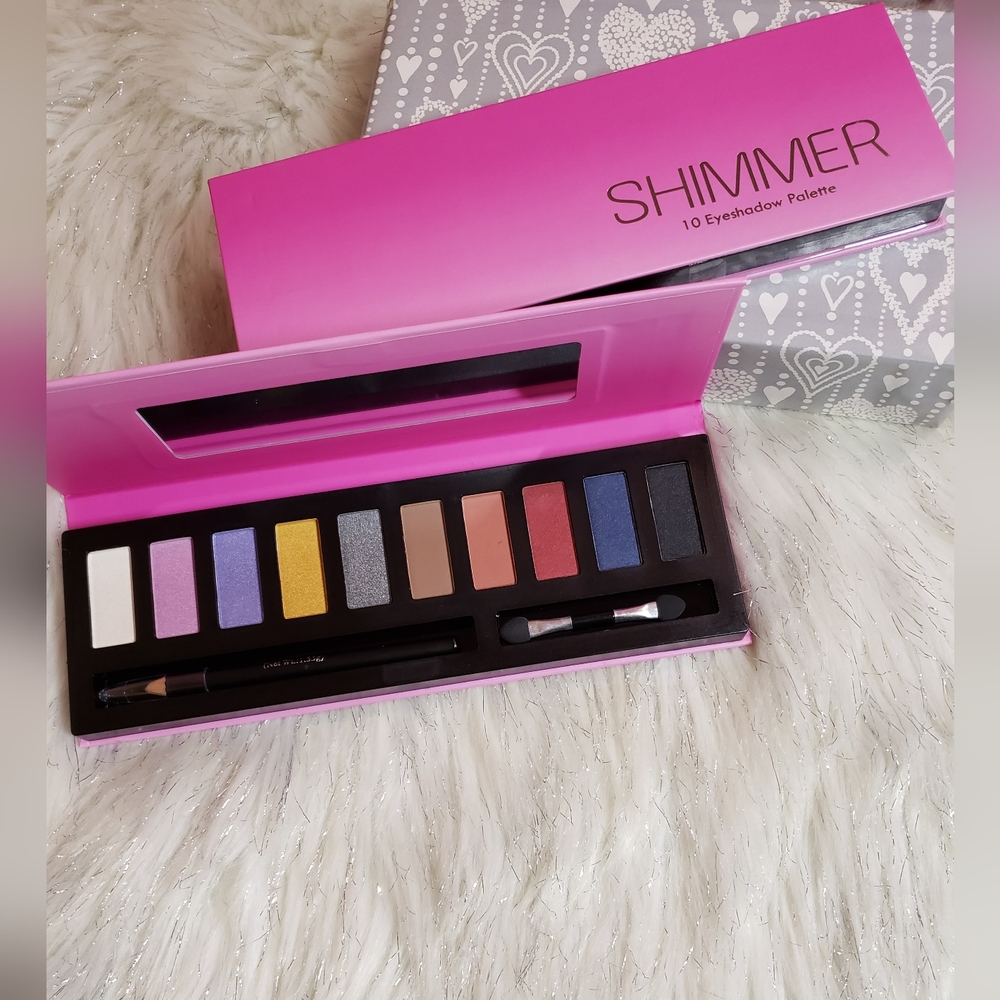 Shimmer 10 Color Eyeshadow Palette From Profusion With Eyeliner & Brush